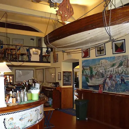بيت ضيافة Club Nautico
