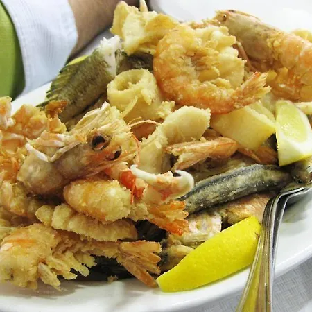 بيت ضيافة Club Nautico
