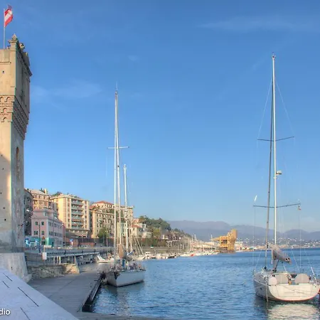 Club Nautico * سافونا