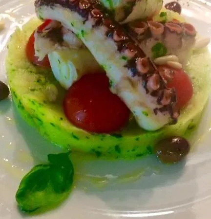 بيت ضيافة Club Nautico *