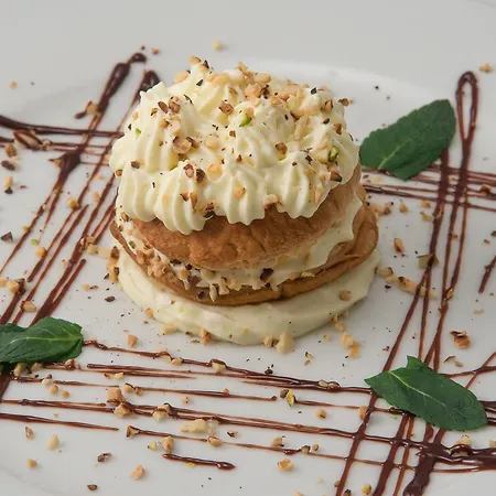 Club Nautico بيت ضيافة