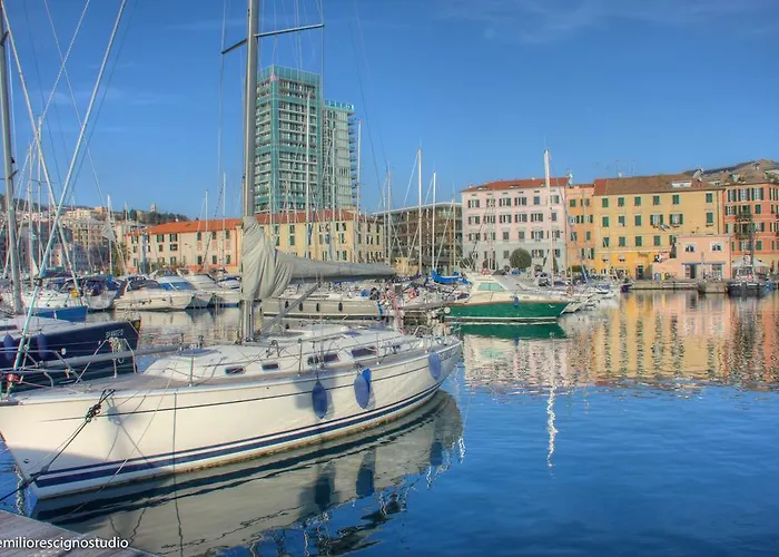 Club Nautico * Savona