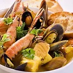 בית הארחה Club Nautico סאבונה